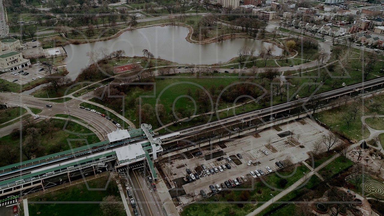 Chicago Train leaving Station | Stock Drone Video of Train in Chicago | 4k 29.97fps