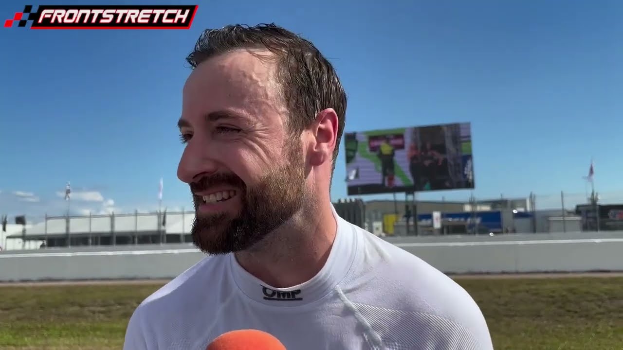 Джеймс Хинчклифф отыгрался и занял 10-е место в своем дебюте в NASCAR: «Было довольно весело прор...
