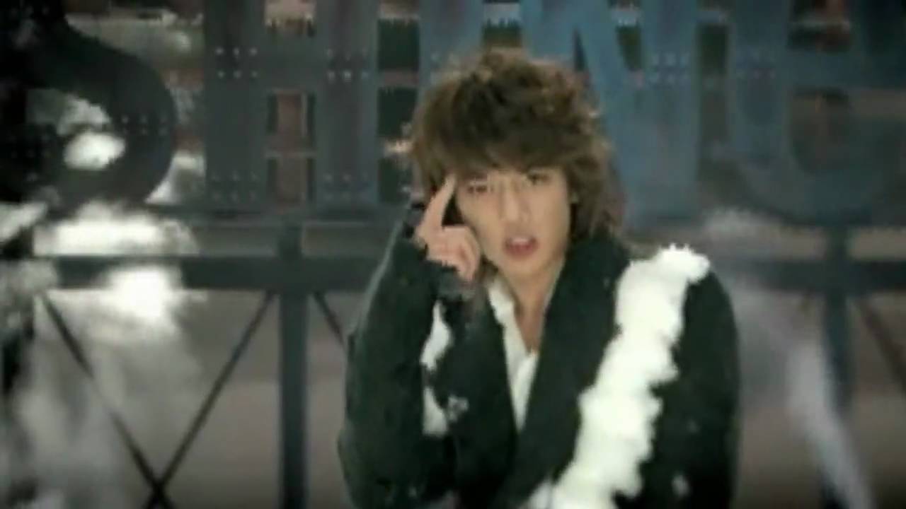 SHINee - BONAMANA - Music Video (미인아) Super Junior