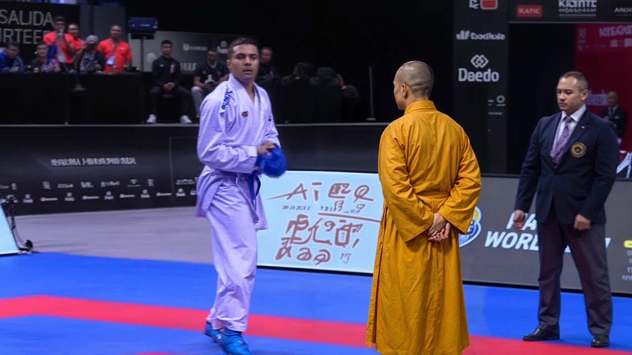 Редкие кадры поединка мастера кунг-фу против чемпиона карате — такого вы еще не видели!