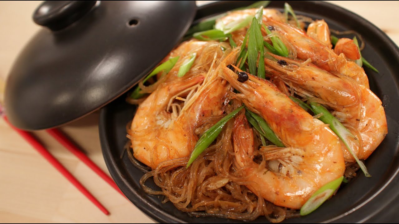 Ginger Shrimp & Glass Noodles Recipe (Goong Ob Woonsen) กุ้งอบวุ้นเส้น