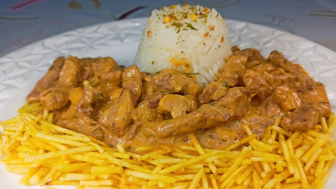 STROGONOFF DE CARNE  | ESTROGONOFE DE BOI