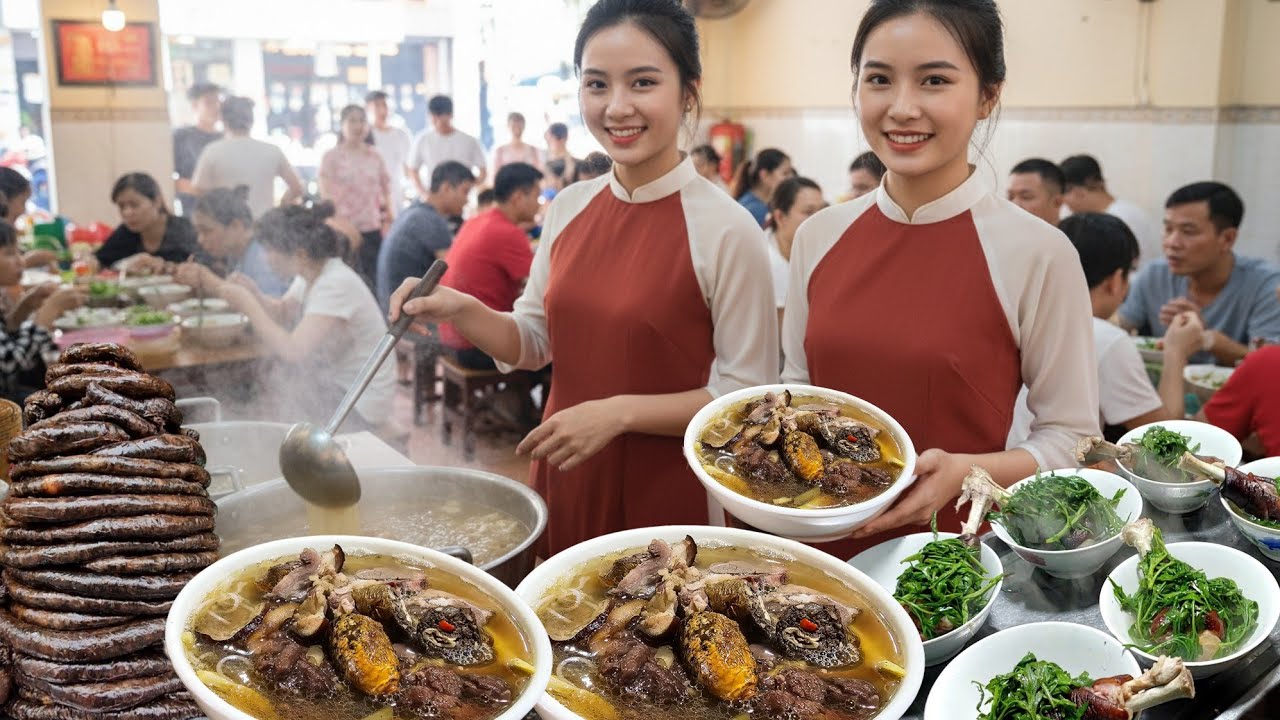 Cuối Tháng QUÁN THỊT CHÓ BÚN CHÓ VỠ TRẬN Khách Ngồi Tràn Ra Kín Vỉa Hè 5 Người Bán không Kịp 