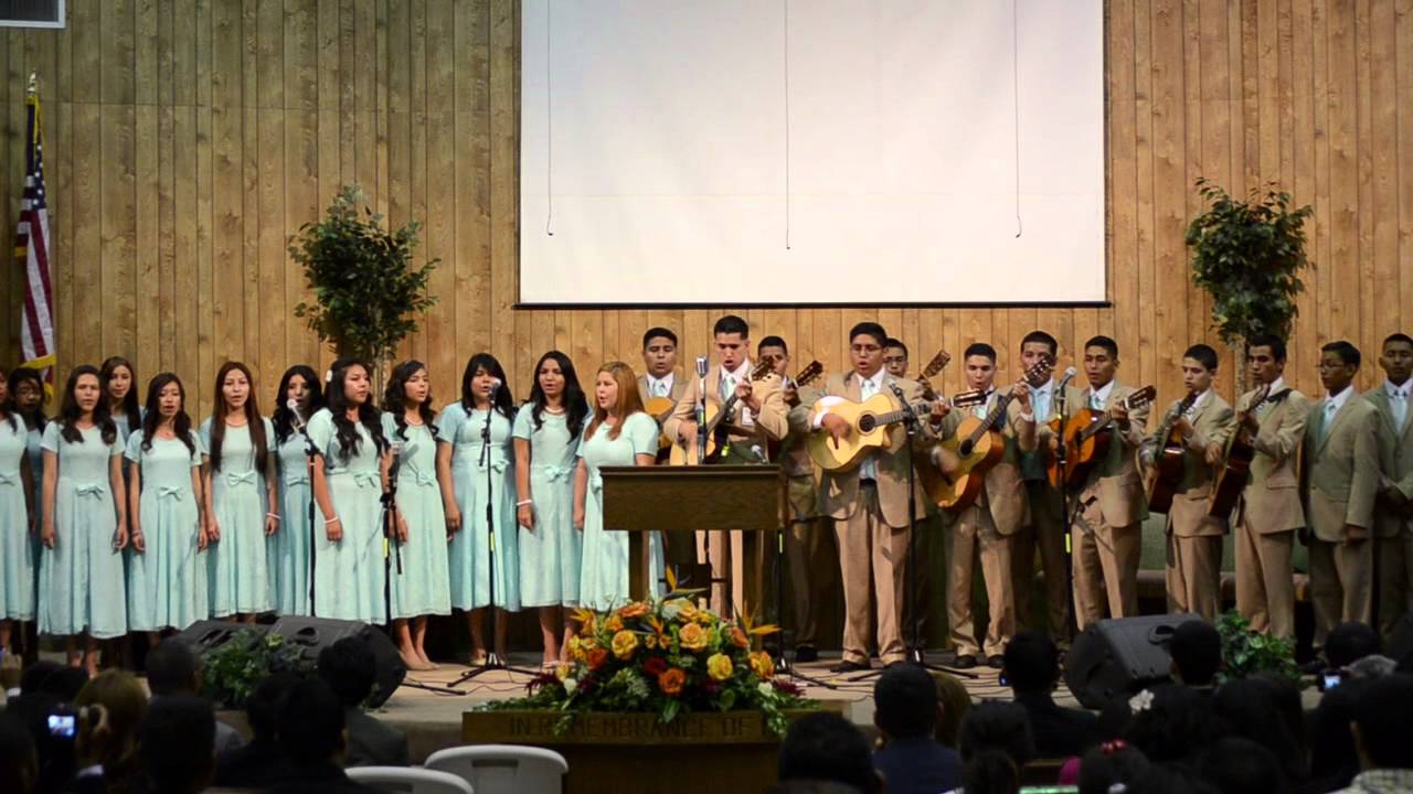 Cristo Nuestro Rey- Rondalla Bautista "La Gran Comision"