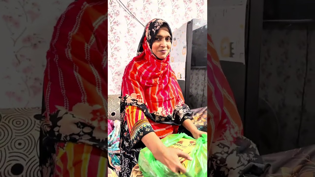 সতরের মায়ের জন্মদিনে কি উপহার পেল