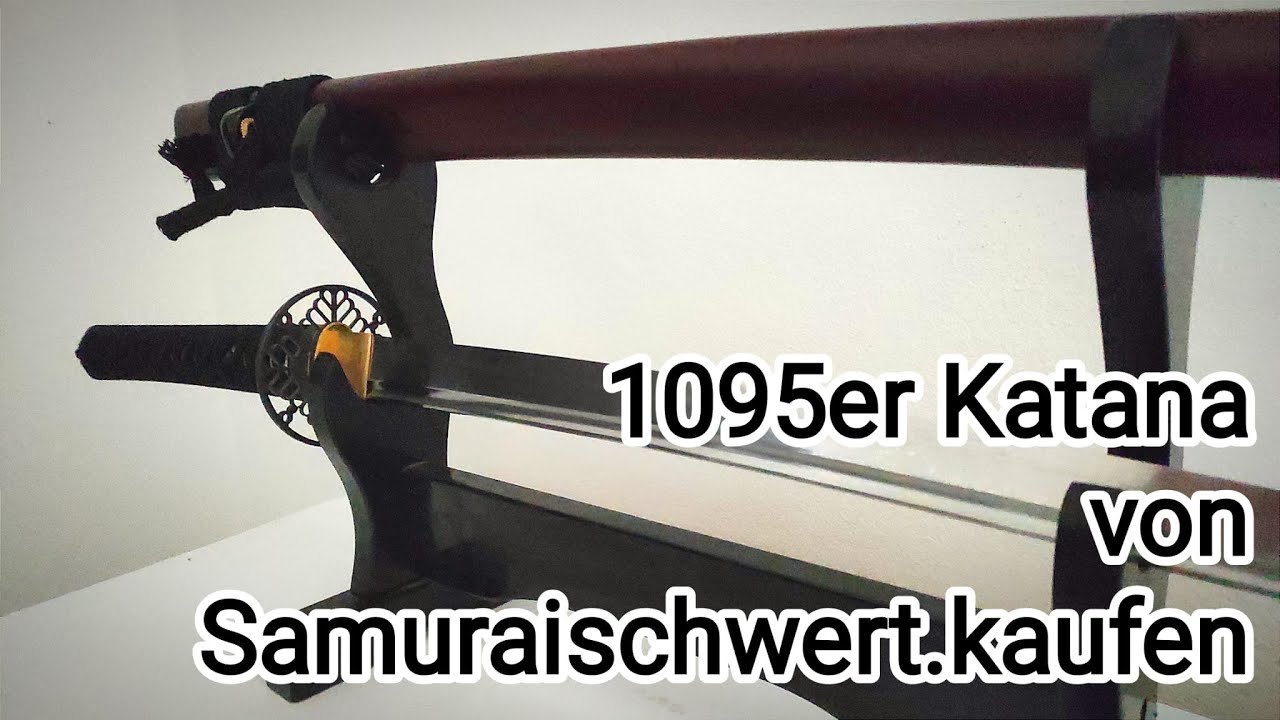 Katana Unboxing zum Schwert mit roter Ishime Saya von Samuraischwert.kaufen