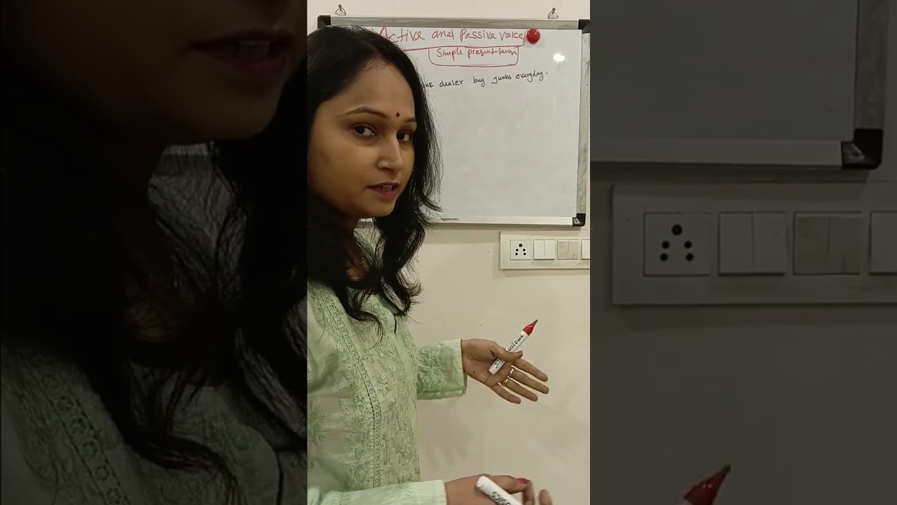 ACTIVE AND PASSIVE VOICE NEGATIVE SENTENCES IN SIMPLE PRESENT TENSE 