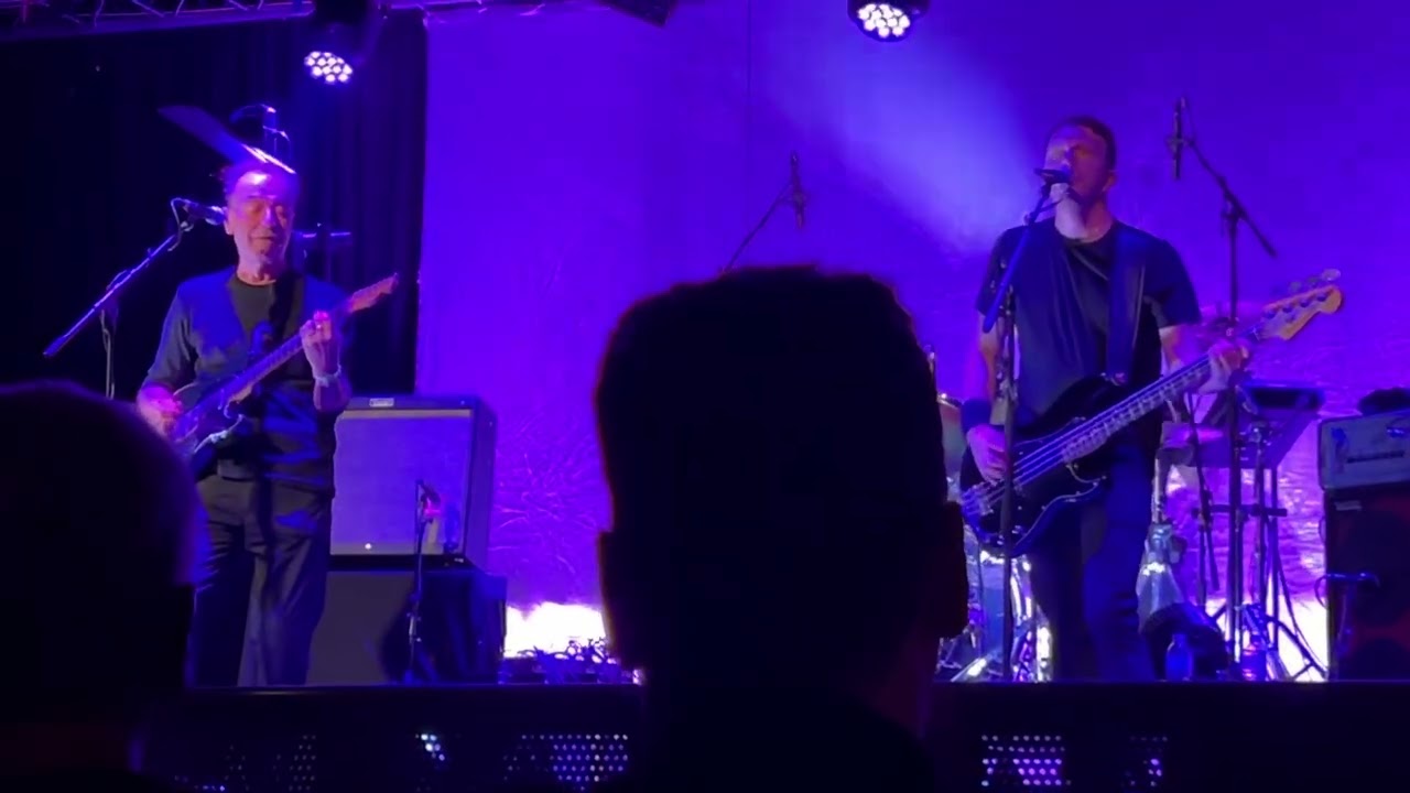 Hugh Cornwell - Who Wants The World? Norwich 6-Nov-2025