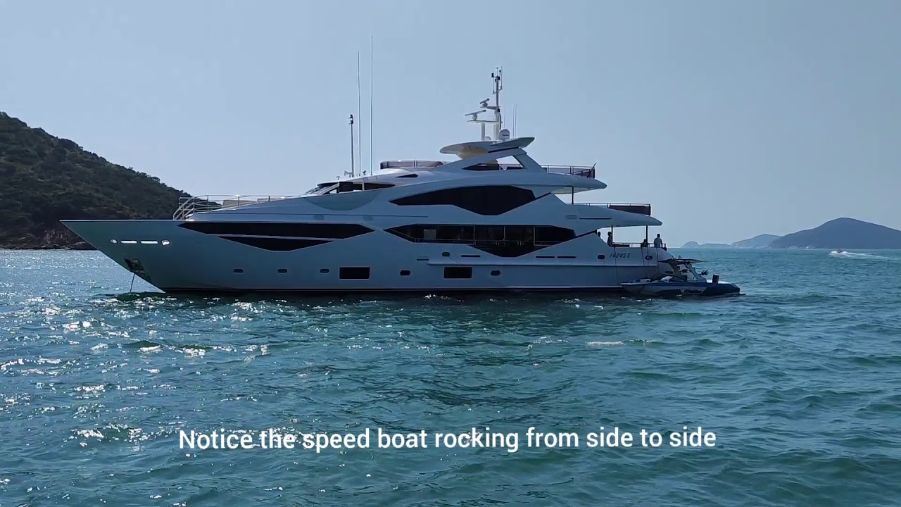 Sunseeker 131 Superyacht in Hong Kong