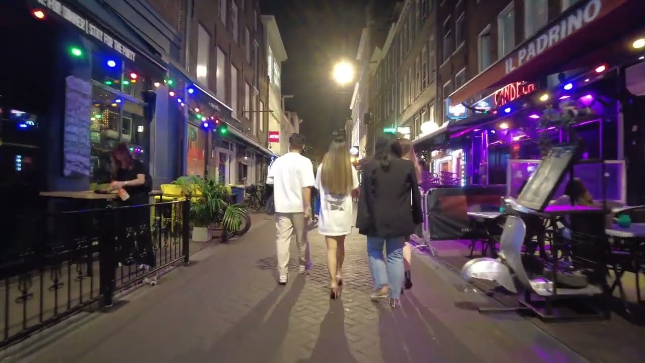 Amsterdam Night Walk: Museumplein to Leidsestraat via Korte Leidsedwarsstraat - July 2022