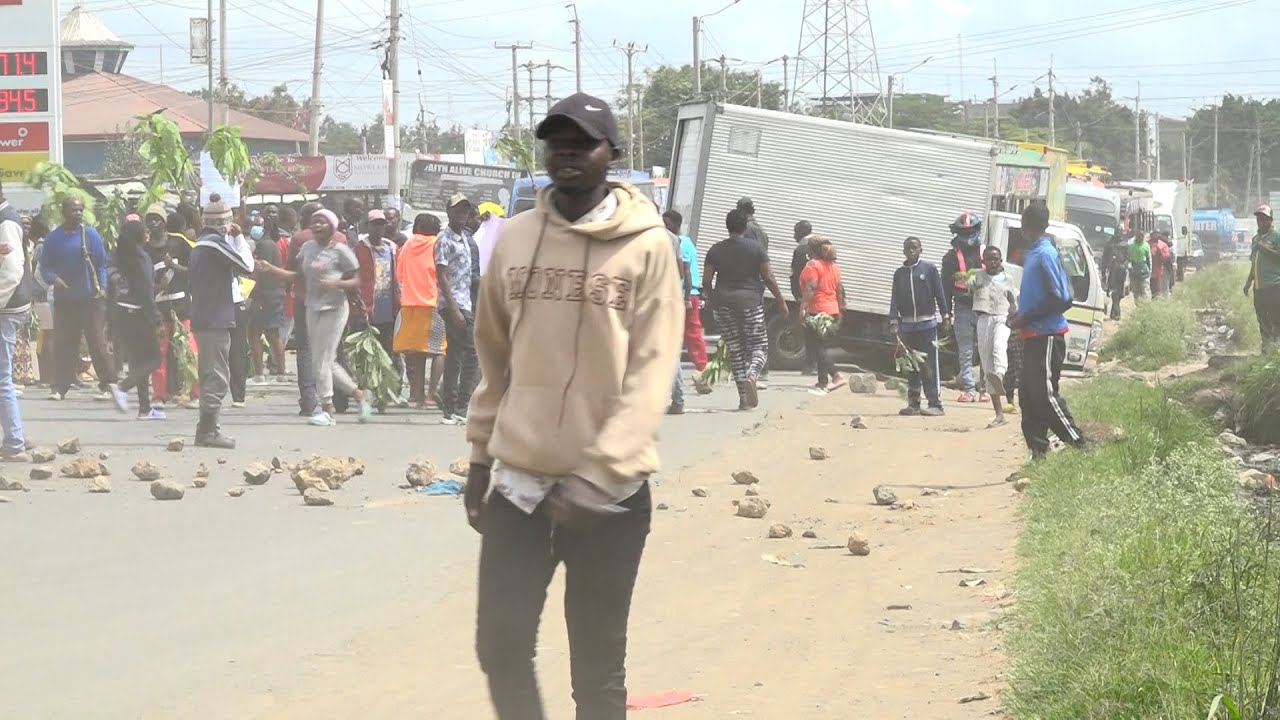 KANGUNDO ROAD AT STANDSTILL AS MOWLEM RESIDENTS PROTEST AGAINST LAND CARTELS