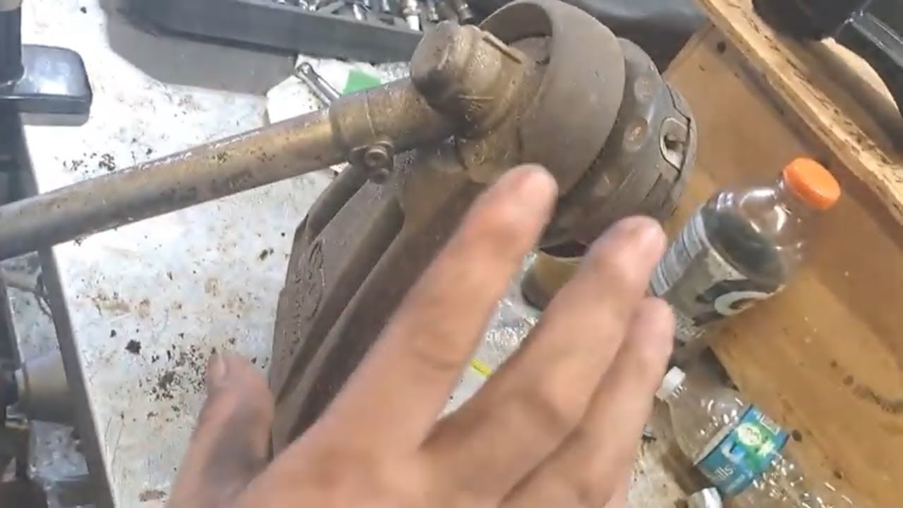 how to remove the gaurd on an echo trimmer weedeater.