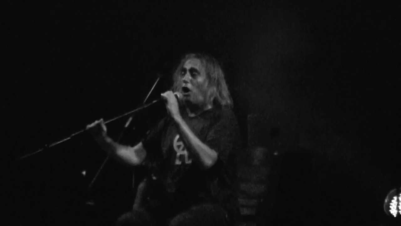 Είμαι τυχερός ( Live ) | Γιάννης Αγγελάκας