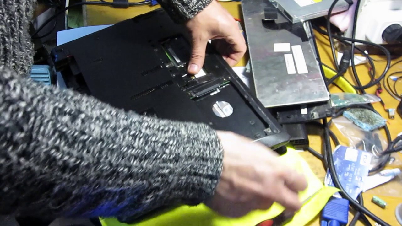 asus k53s не включается