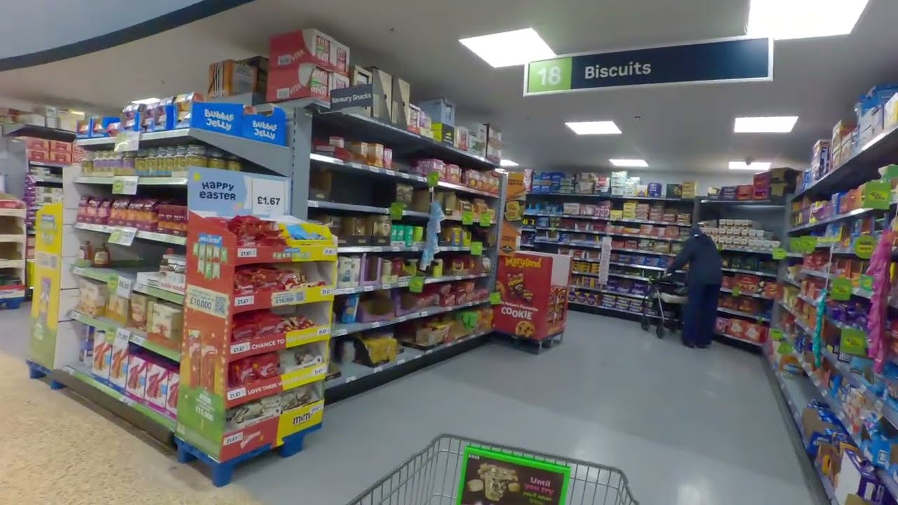 Grocery vlog in the Harrogate UK 🛒Nepali vlog (आज मैले गरेको किनमेल🛍️🛍️