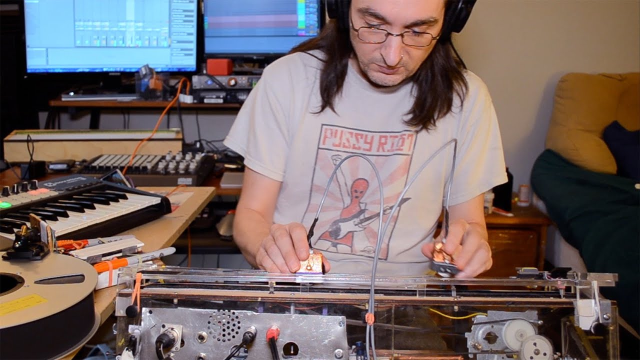 Tape scratching the 