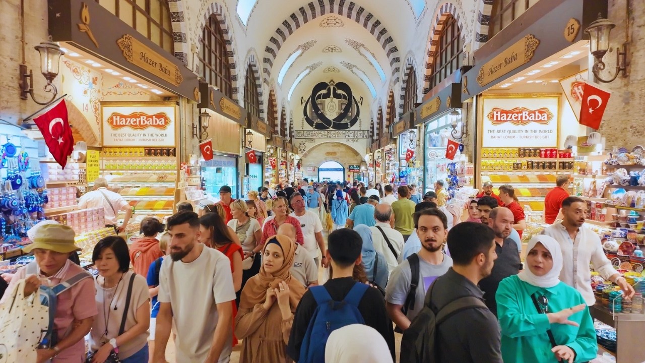 [4K] 🇹🇷 Стамбул, Турция: базар Эминёню, рынок специй и культовая турецкая уличная еда