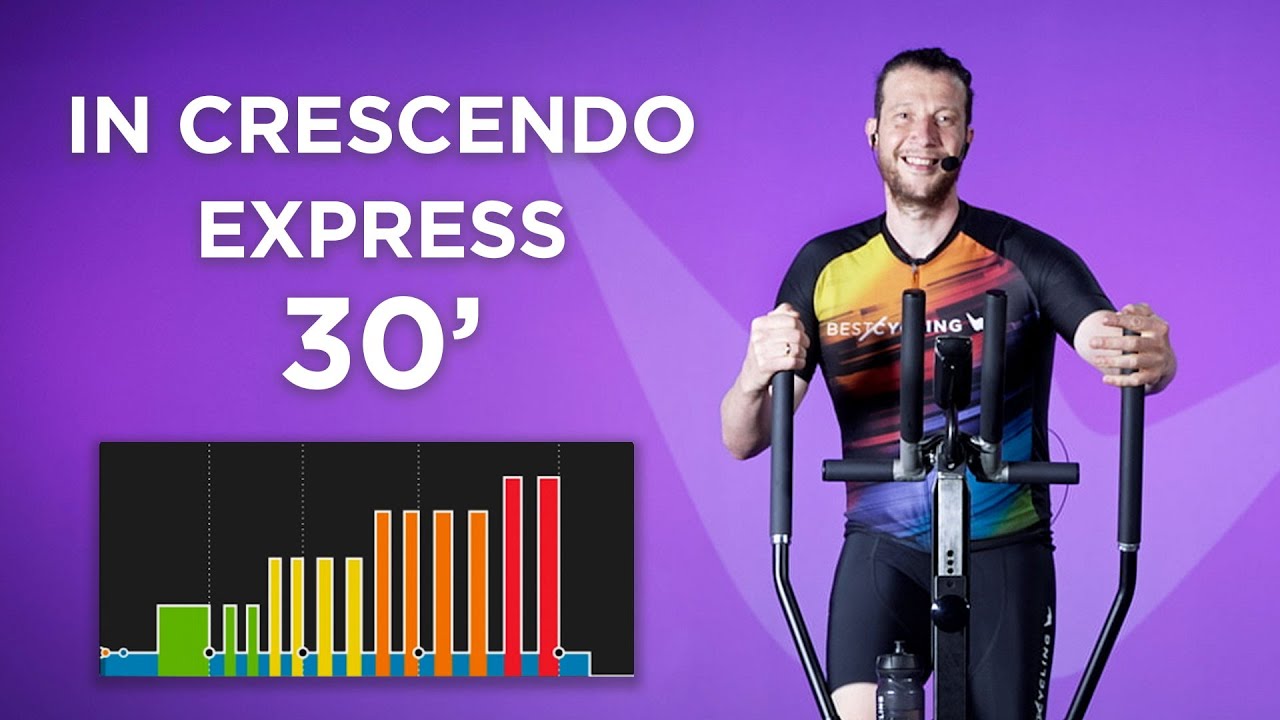 Clase de elíptica de 30 minutos con intervalos