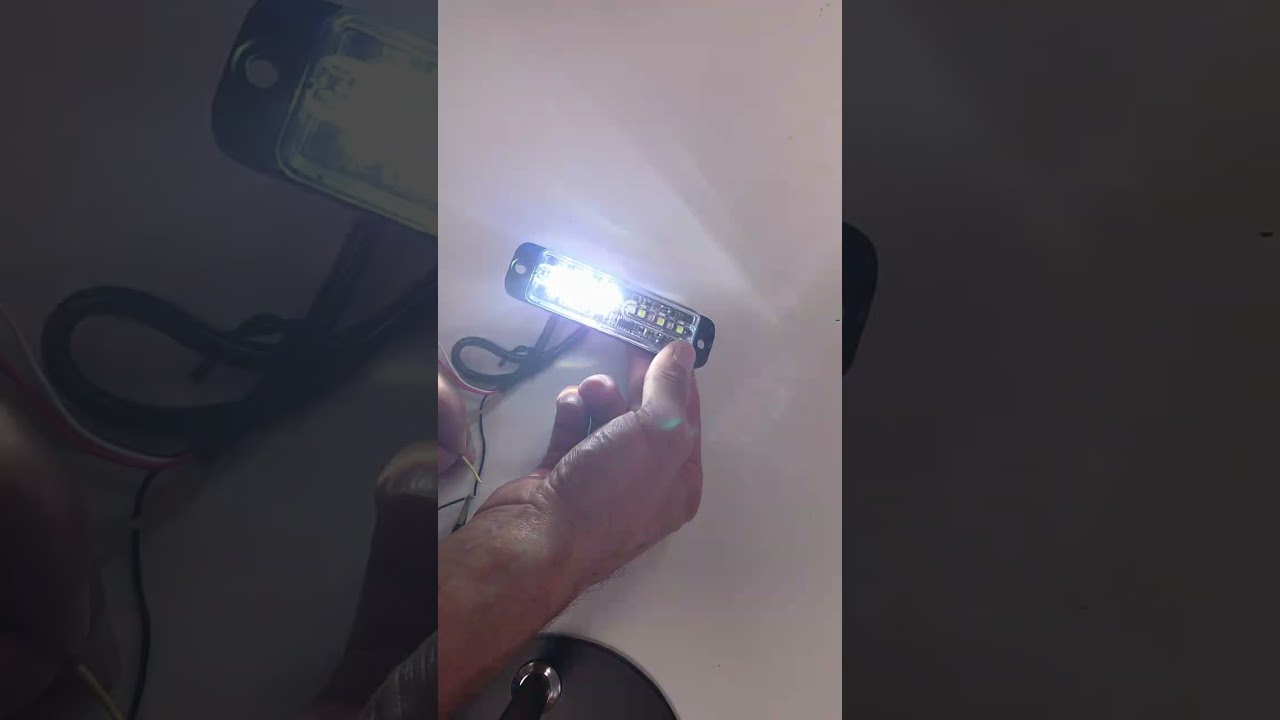 NOUVEAU FEU LED APEX DOUBLE COULEUR ET 26 MODES FLASH.