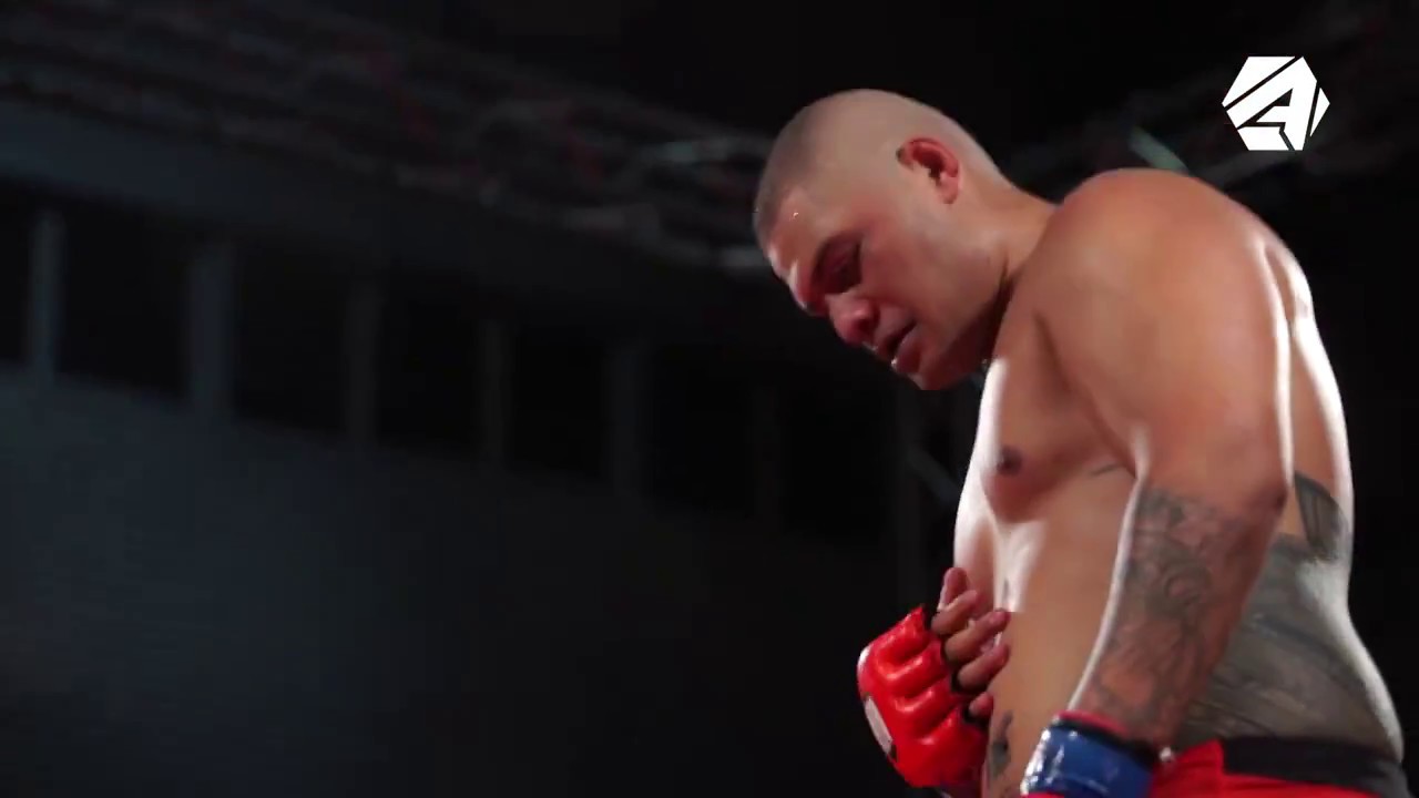 Justin Tafa Walk away KO vs Harley