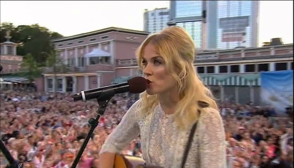 THE COMMON LINNETS 