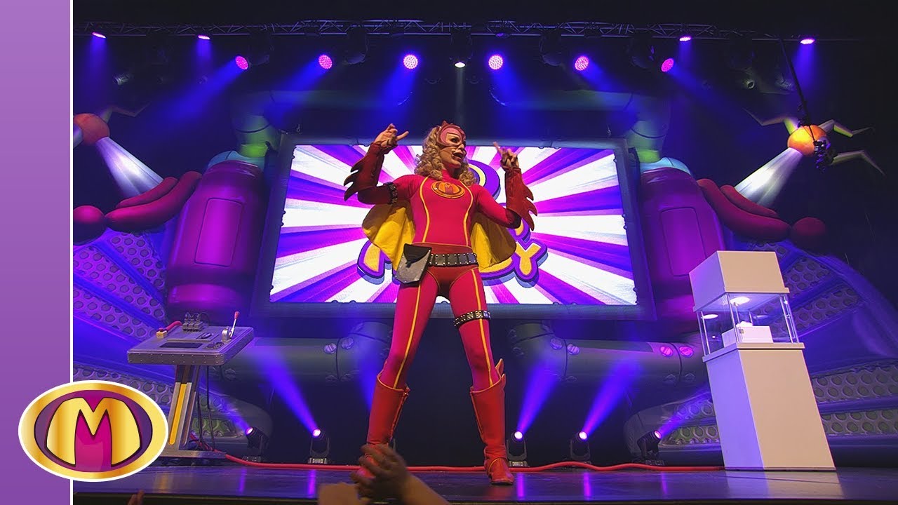 Mega Mindy - Mega Mindy tijd | Plopsashow 2015