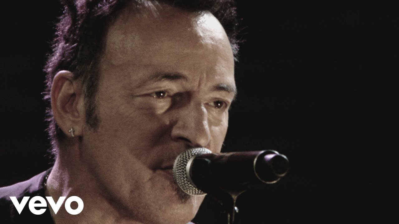 Bruce Springsteen & The E Street Band - Streets of Fire (Live at The Paramount Theatre 2009)