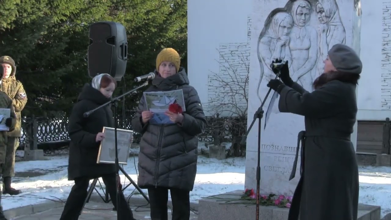 Парабель. Митинг, посвященный памяти жертв политических репрессий.