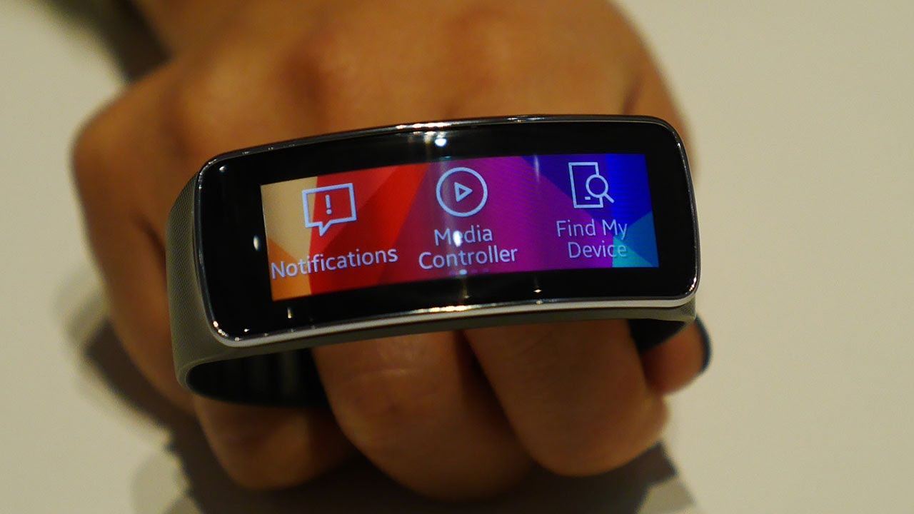 Samsung Gear Fit First Look and Hands On