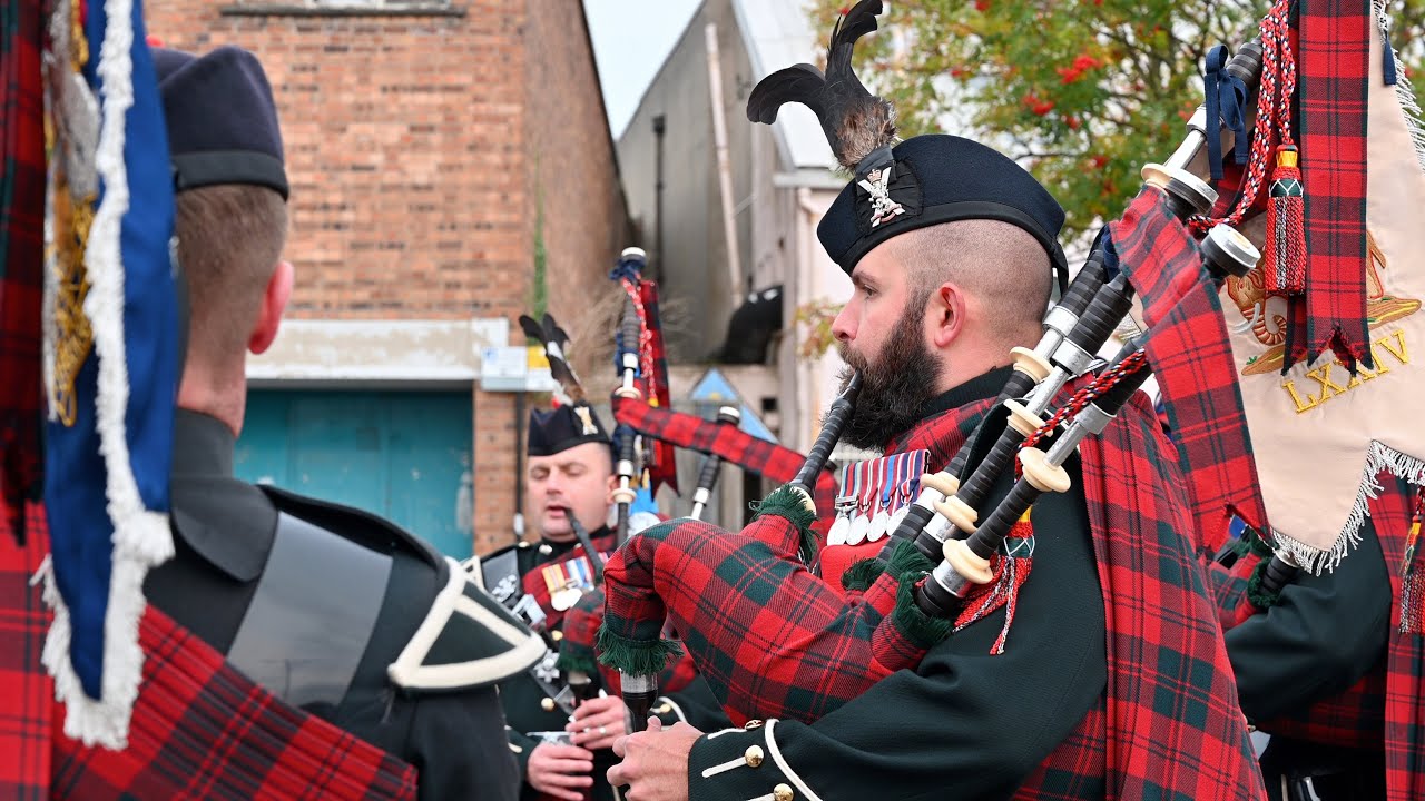 10 Bn HLI Crossing the Rhine & All the Blue Bonnets are over the Border #2SCOTS #pipesanddrums