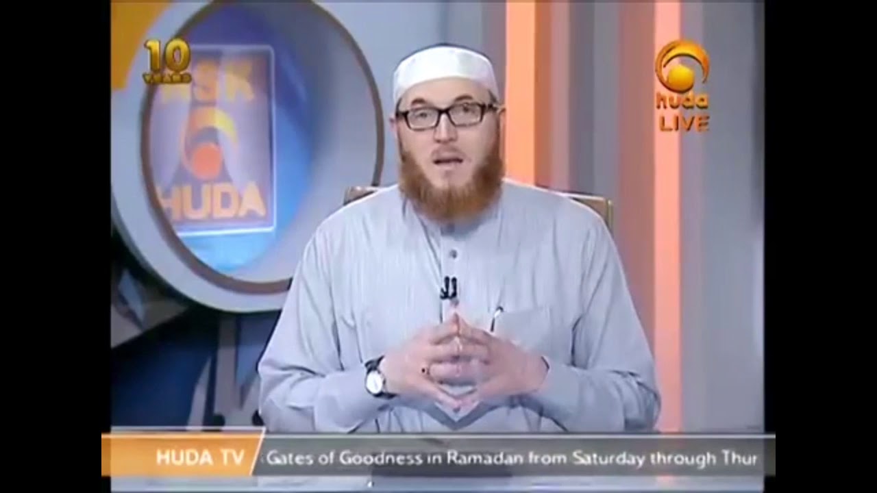 Since woman don't have a mosque,  can they perform itikaf at home? | Dr Muhammad Salah