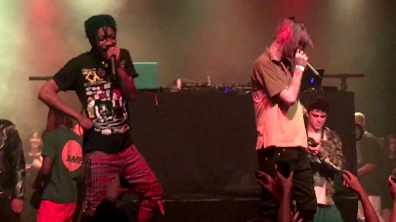 Lil Peep feat. Lil Tracy - Giving Girls Cocaine (Live in Santa Ana, 4/29/17)
