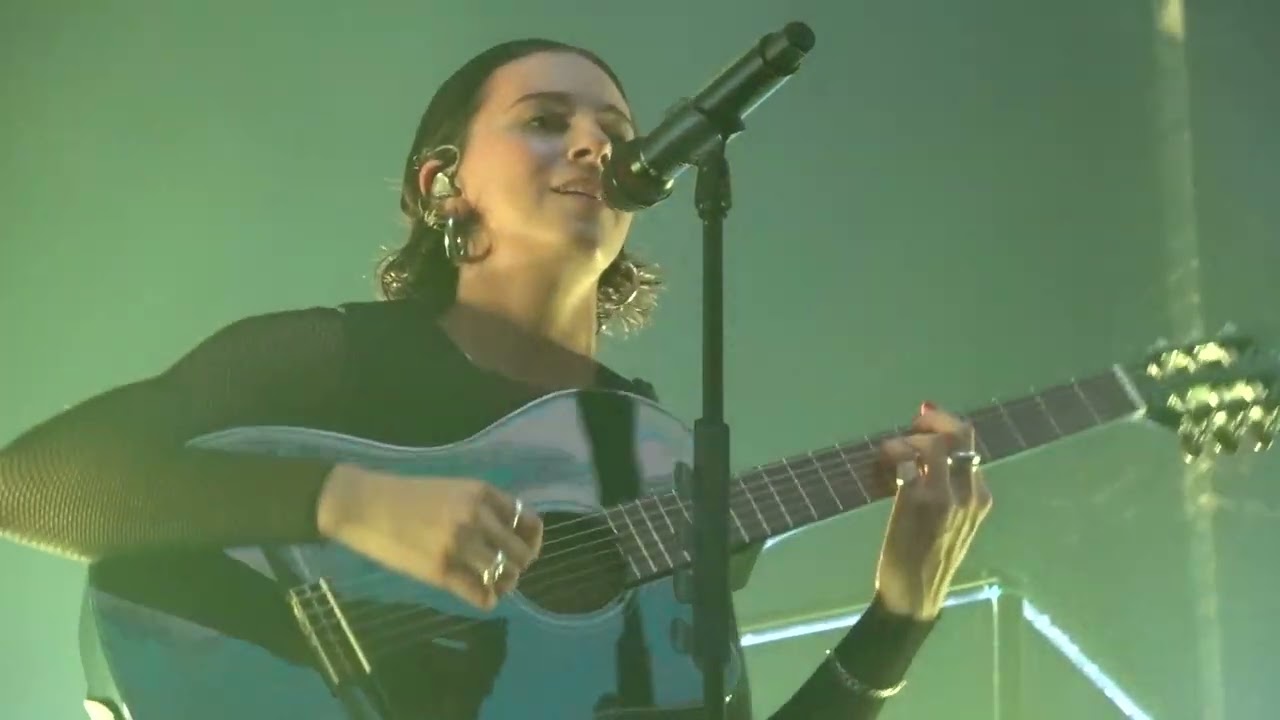 10/16 PVRIS - Anywhere But Here (Second Performance!) @ O2 Academy Glasgow, Scotland, UK 1/23/23