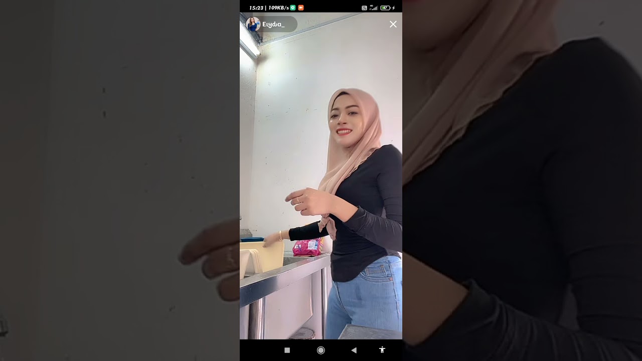Eiyda live tembamm #tiktok #trending #trendingshorts #kakidugemkl #melayumalaysia #trendingvideo