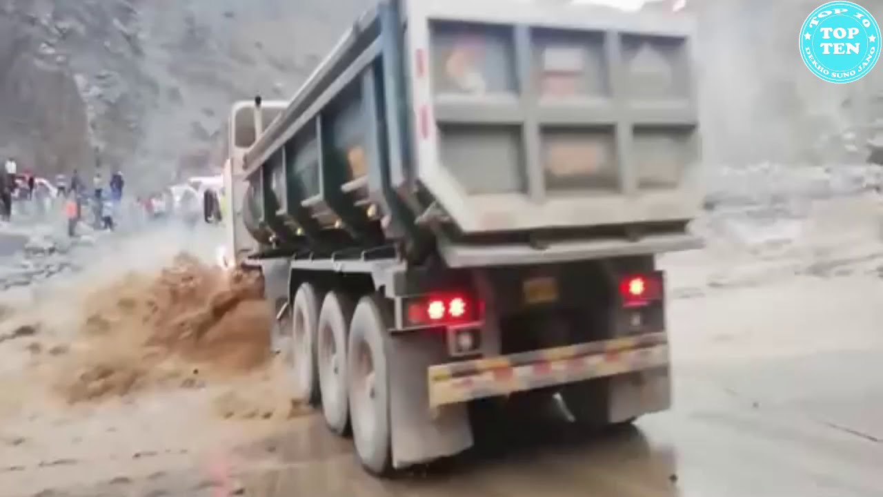 TOP TEN DANGEROUS BUS CROSSING