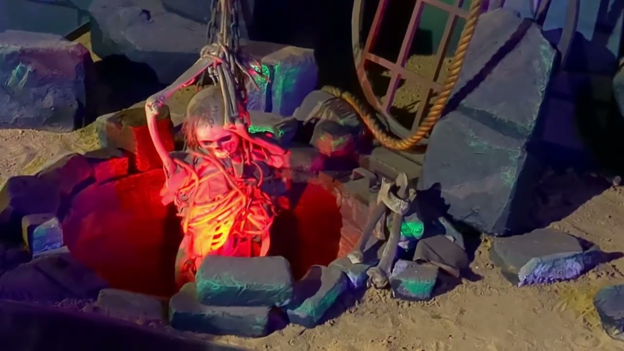 Tomb Blaster Behind the Scenes Tour | After Hours Tour at #chessington