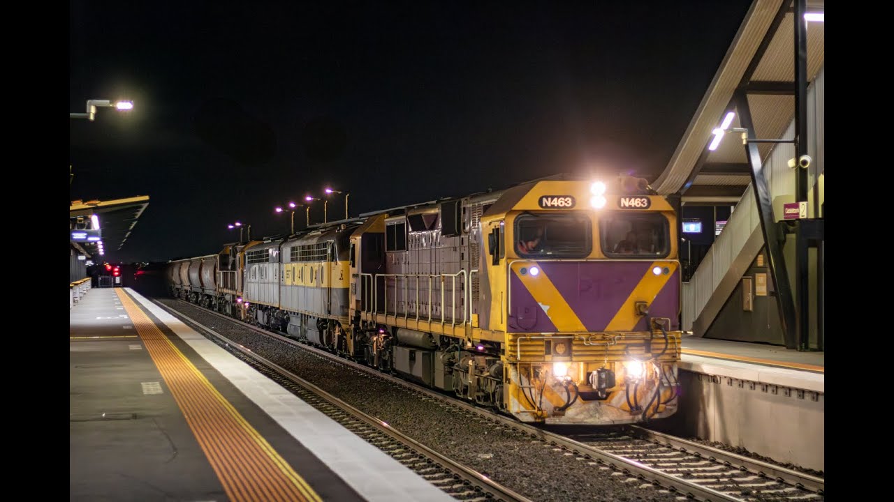 Australian Night time grain haulage along the Ballarat/Melbourne line- 8th & 9th of October 2024