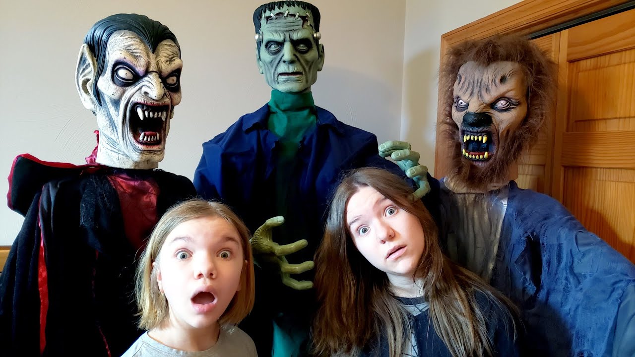 HALFWAY TO HALLOWEEN!