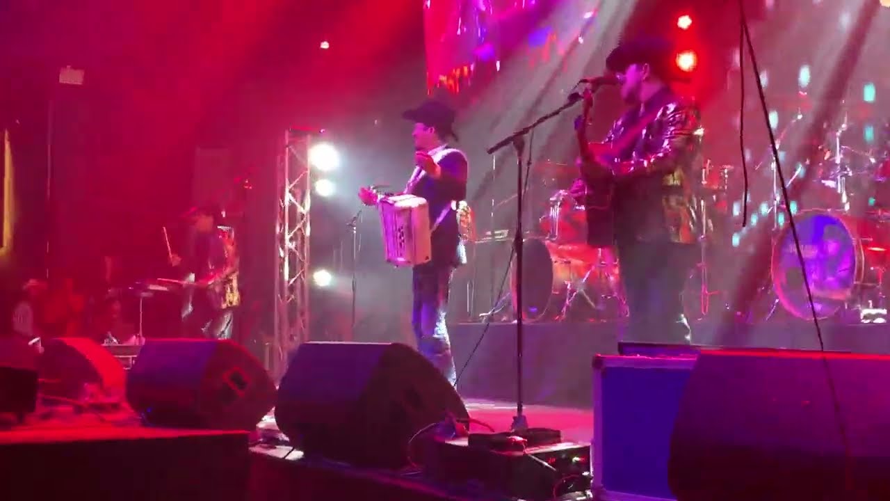 Paco Barron En Vivo Concierto