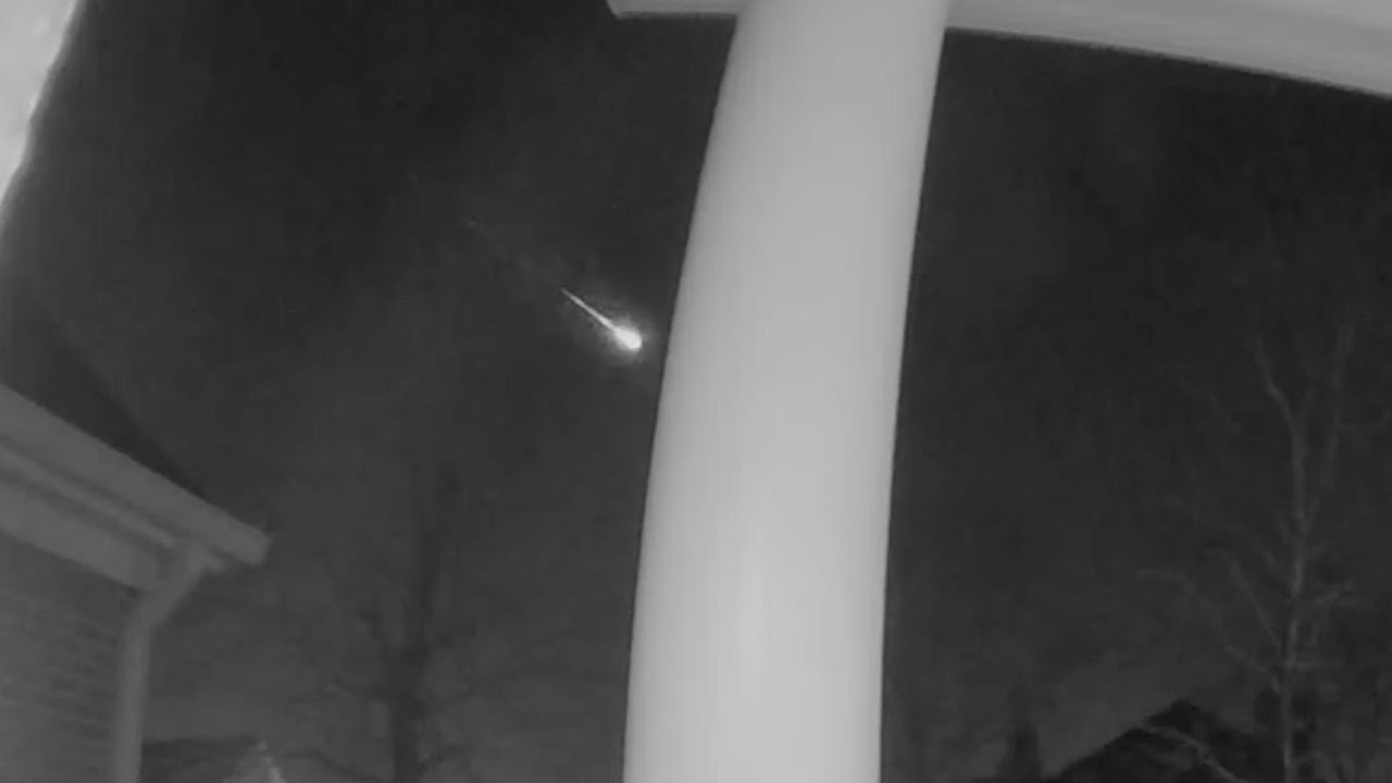 Fireball streaks across sky over several US states