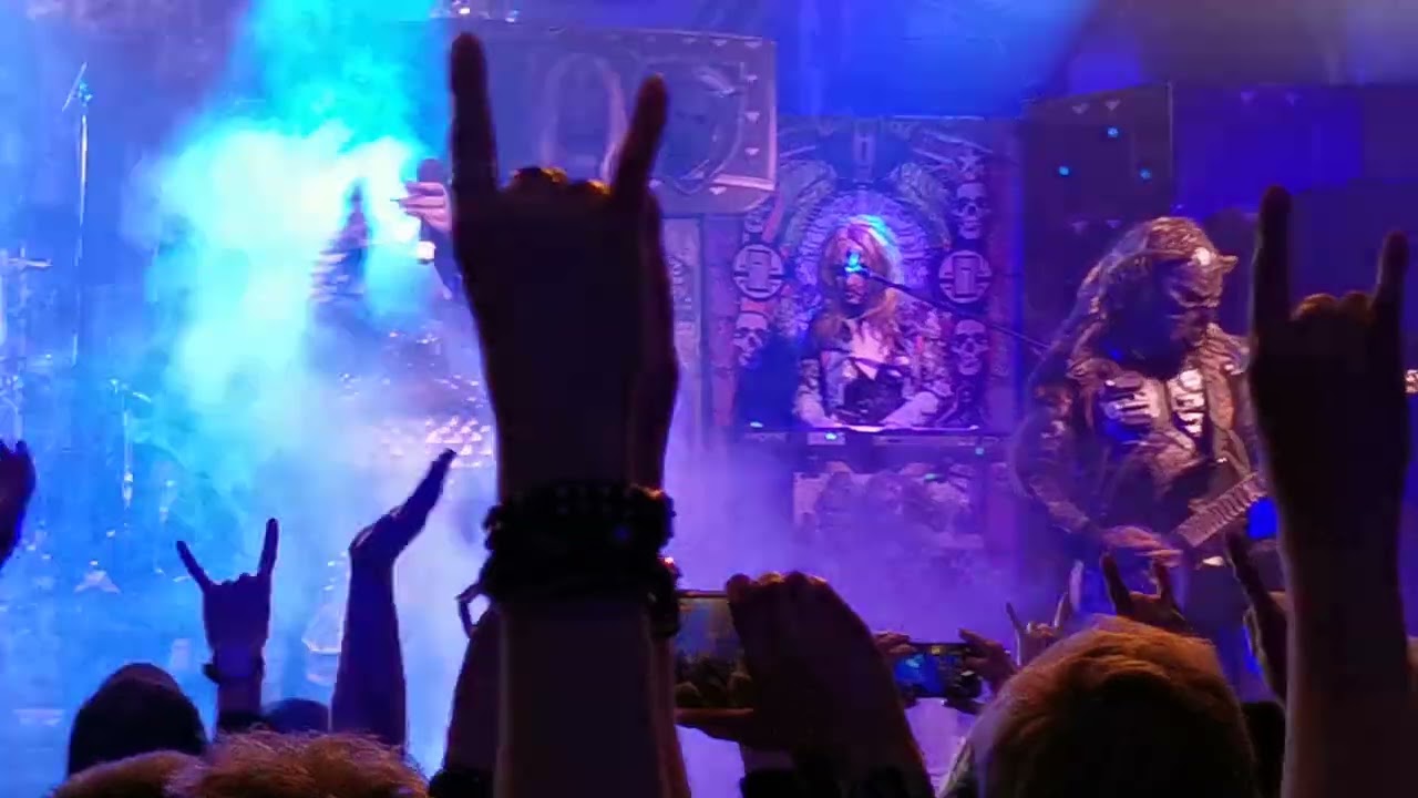 Lordi - God of Thunder (Kiss) & Moon Beast, live in Köln Essigfabrik 29.11.2022