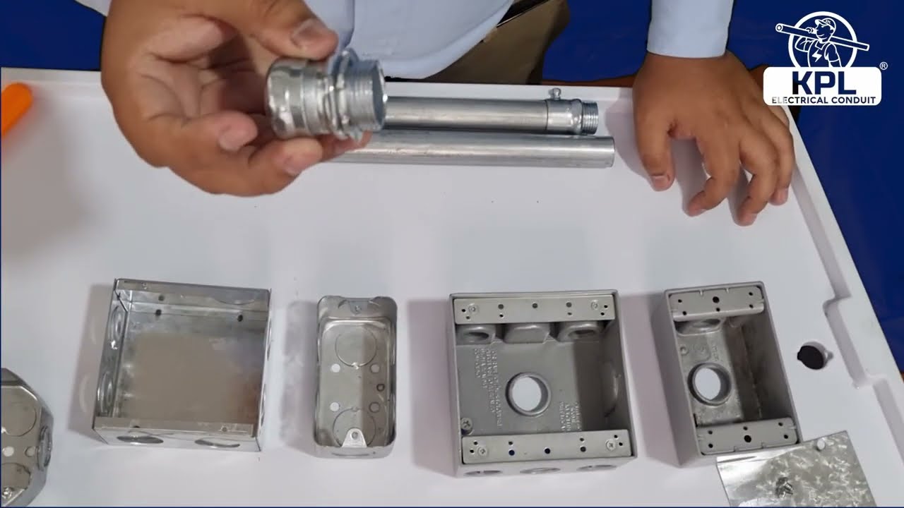 COMO INSTALAR  Conectores hacia la tubería Conduit EMT