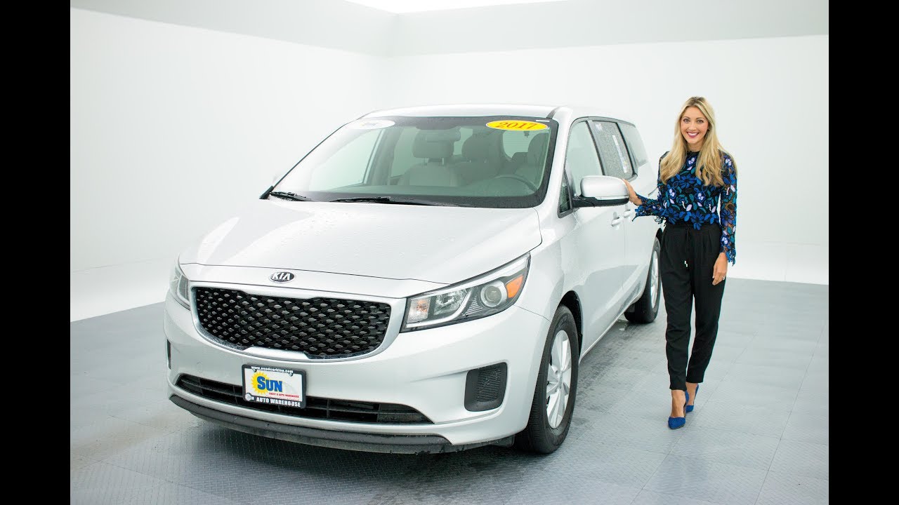 Walk Around & Review: Used 2017 Kia Sedona LX