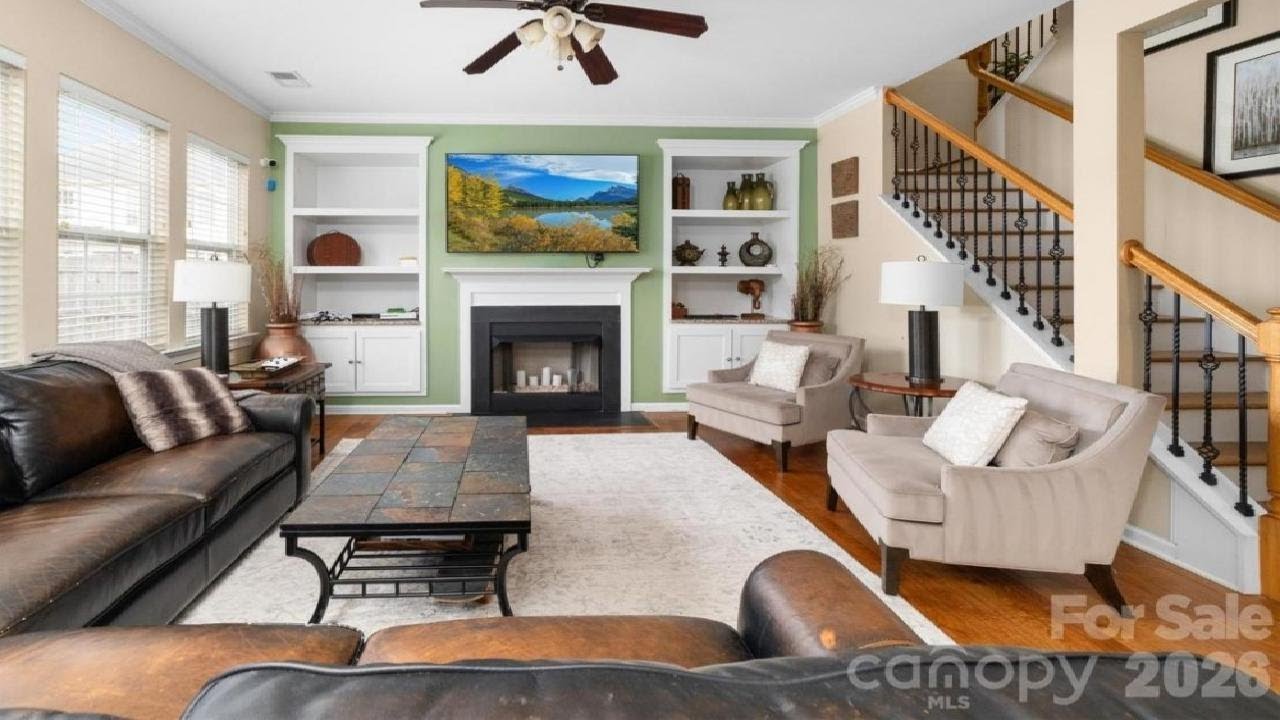 11019 Southfield Drive, Charlotte, NC Presented by Karyn Porter.