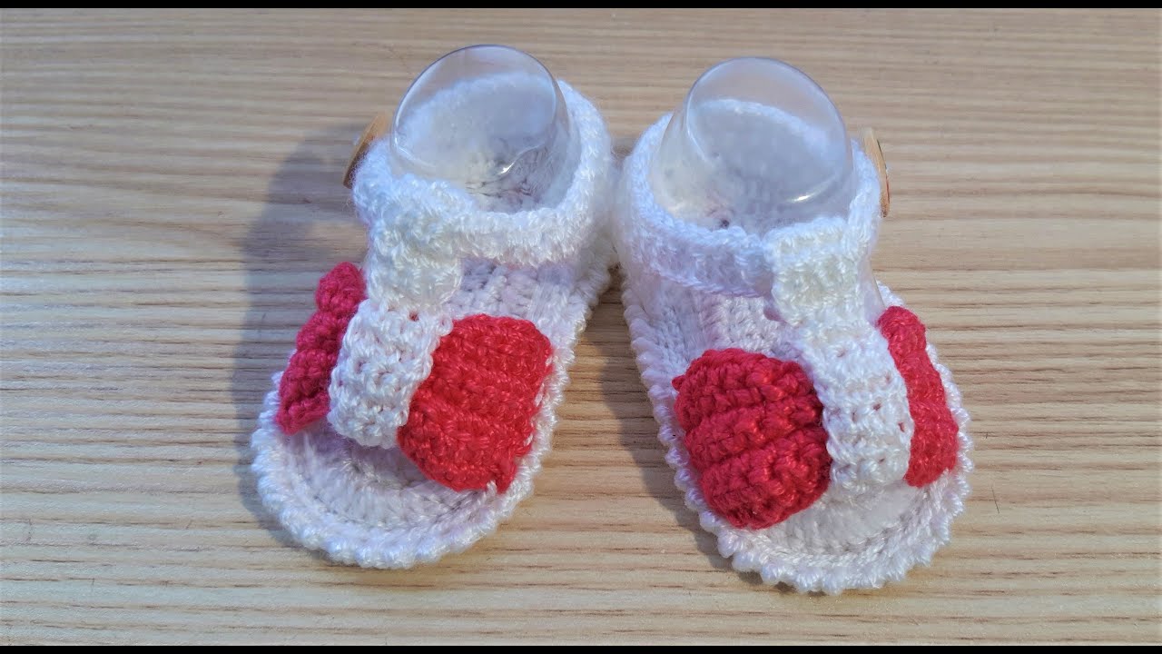 Sandalia a ganchillo bebe 0-3 meses crochet baby sandals crochet baby shoes patucos a crochet fácil