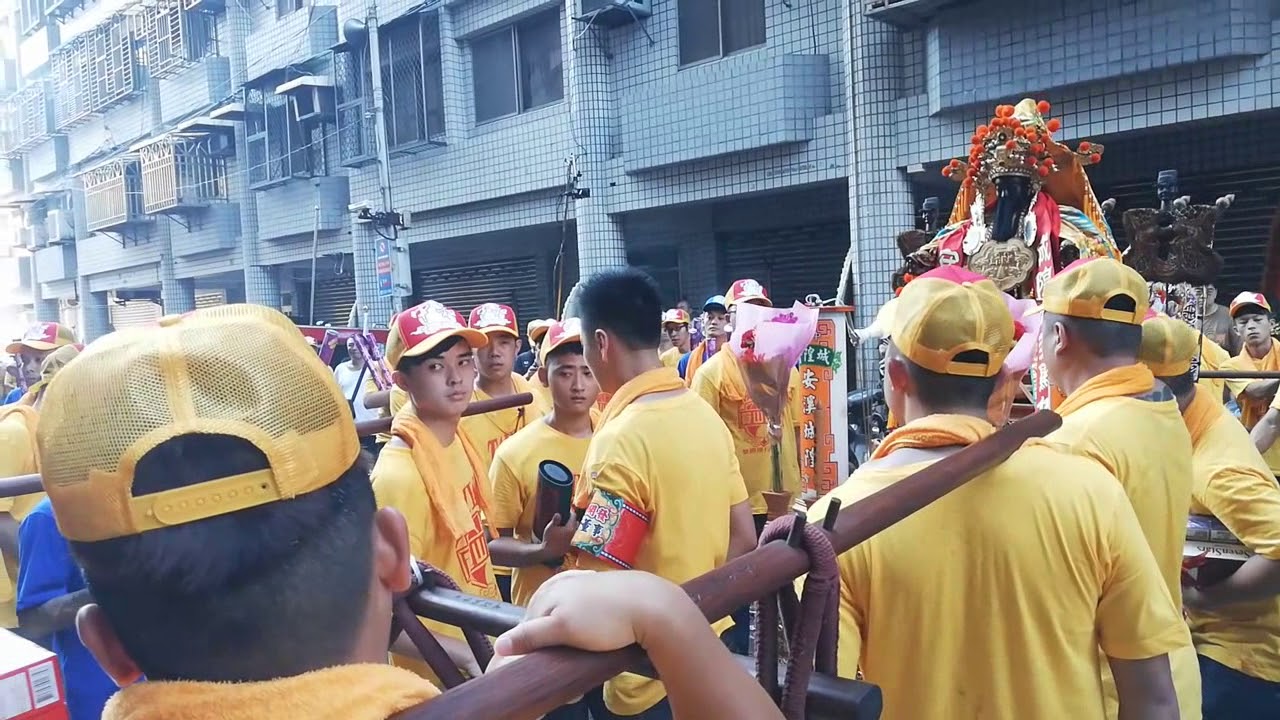 107中和員山開發林家玄壇武財神開光回駕遶境【(紅地毯+電子彩煙)~中和王家金虎爺 炮贊 中和城隍會＆員山開發林家-玄壇武財神 聖駕(台北尊巡會+群心轎班會-聯合轎班團)】