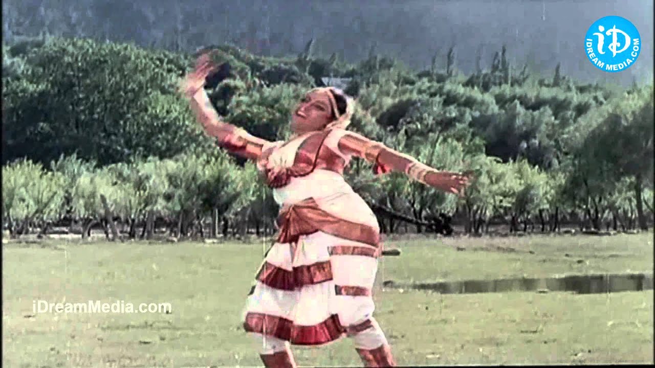 Gallu Gallu Song - Swarna Kamalam Movie Songs - Venkatesh - Bhanupriya - Ilayaraja Songs
