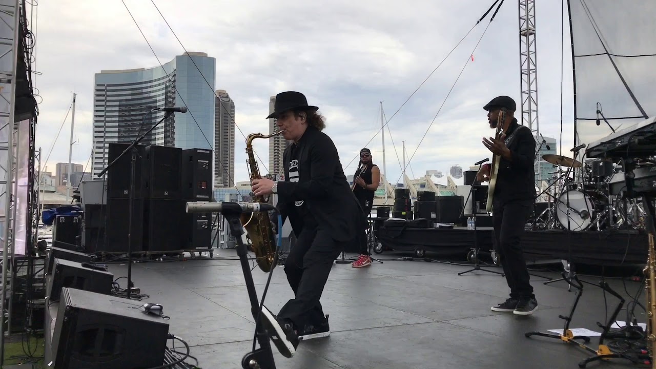 Boney James @ San Diego Smooth Jazz Fest 2019 (Smooth Jazz Family)