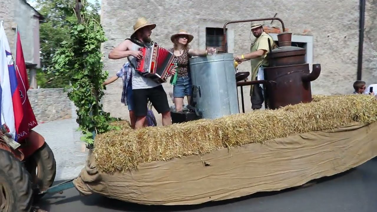 Povorka - 51. Praznik terana in pršuta