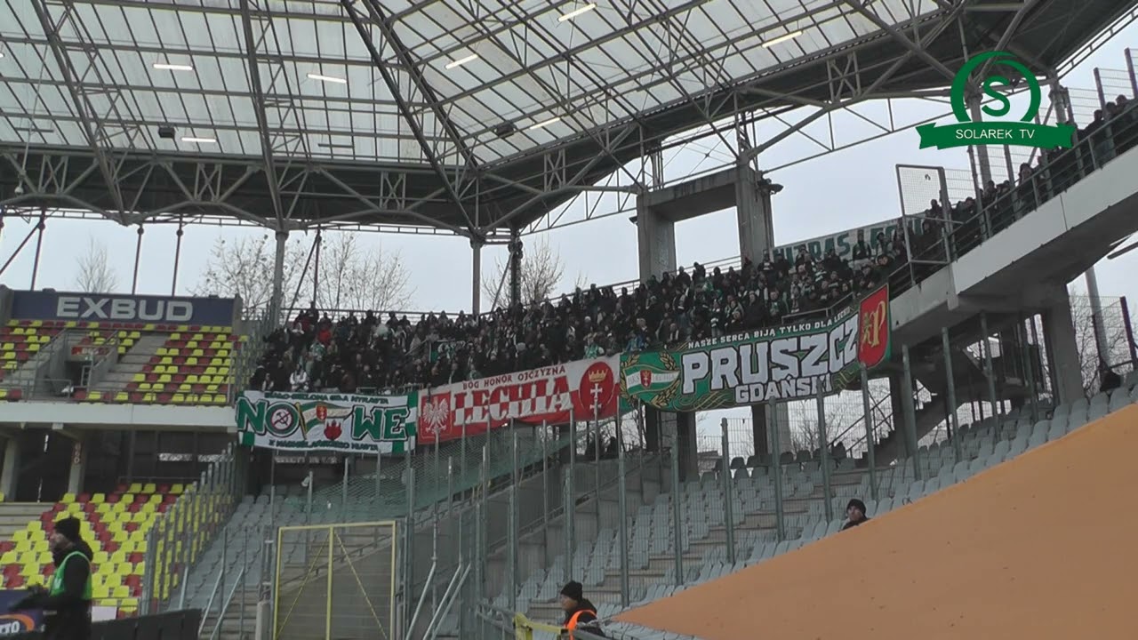 Choć pogoda jest ...... doping kibiców Lechii w Kielcach